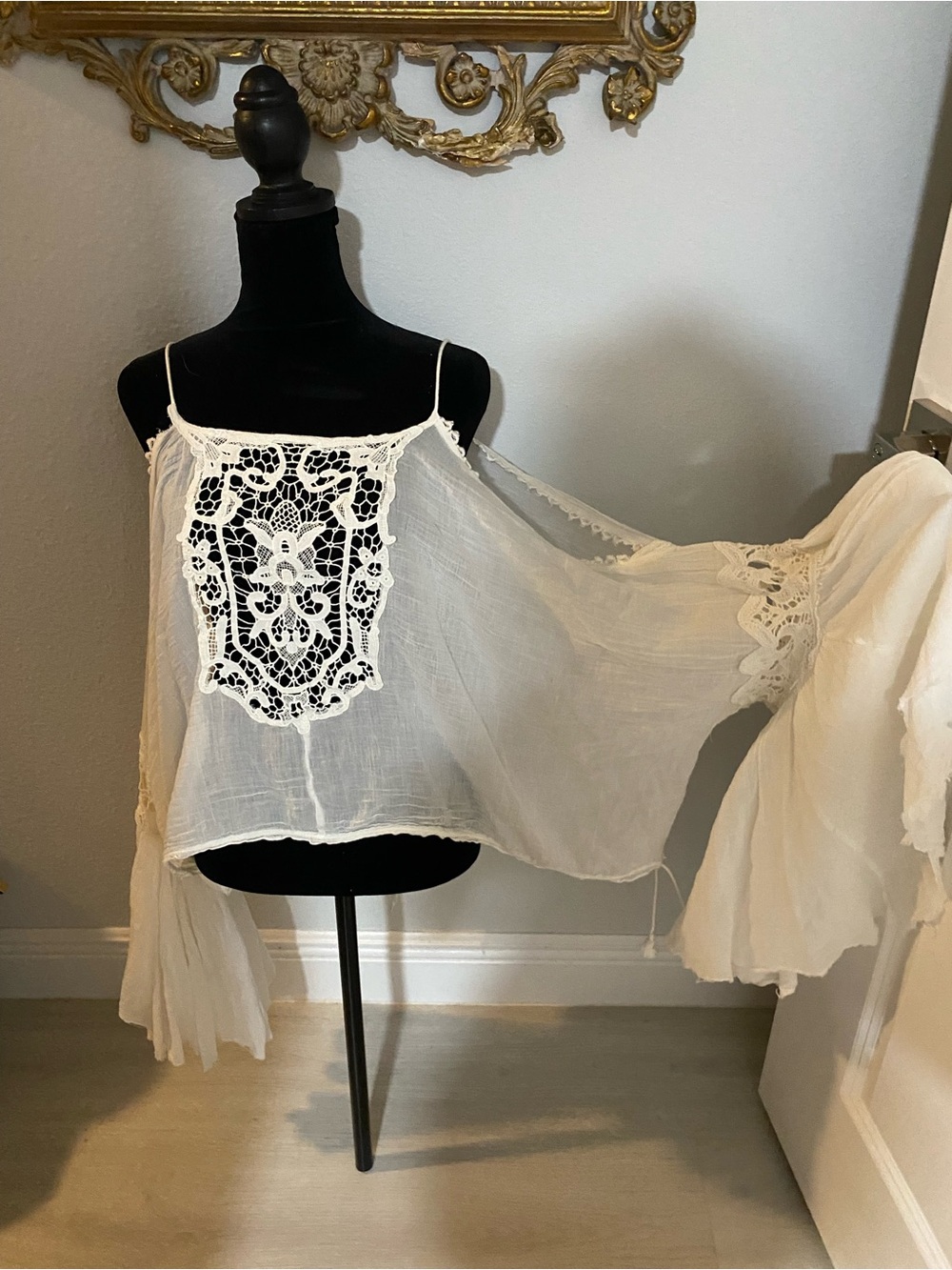 Free People” Lace-White Spaghetti Strap Women's gausey blouse, open wide sleeves - Picture 2 of 8